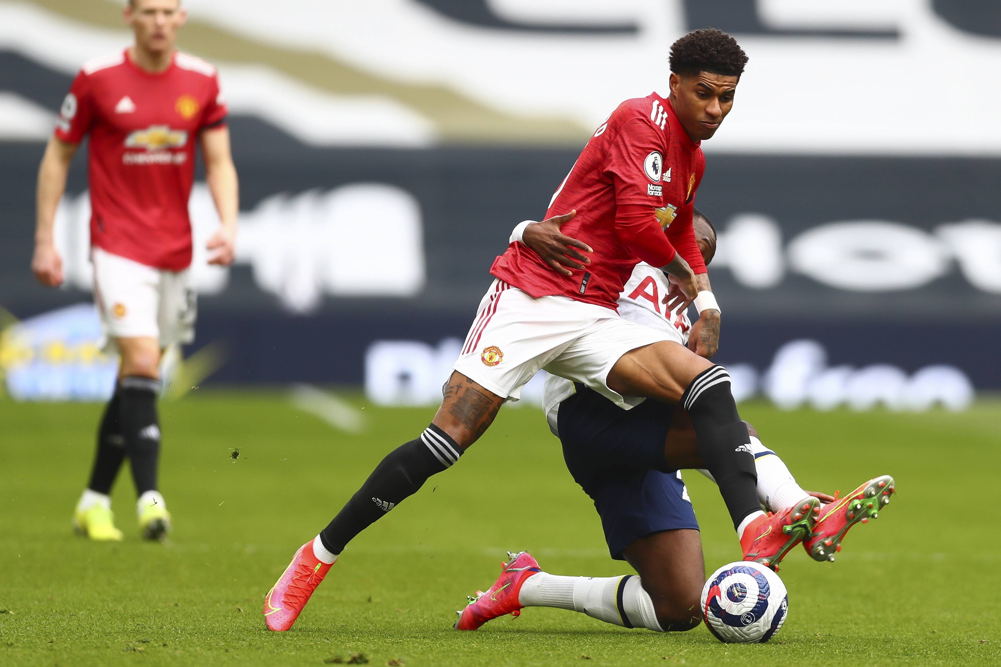 上的支撑 上的支撑